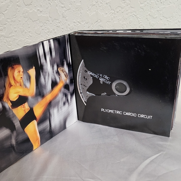 Insanity Beach Body Full 9 DVD Set - Picture 3 of 12